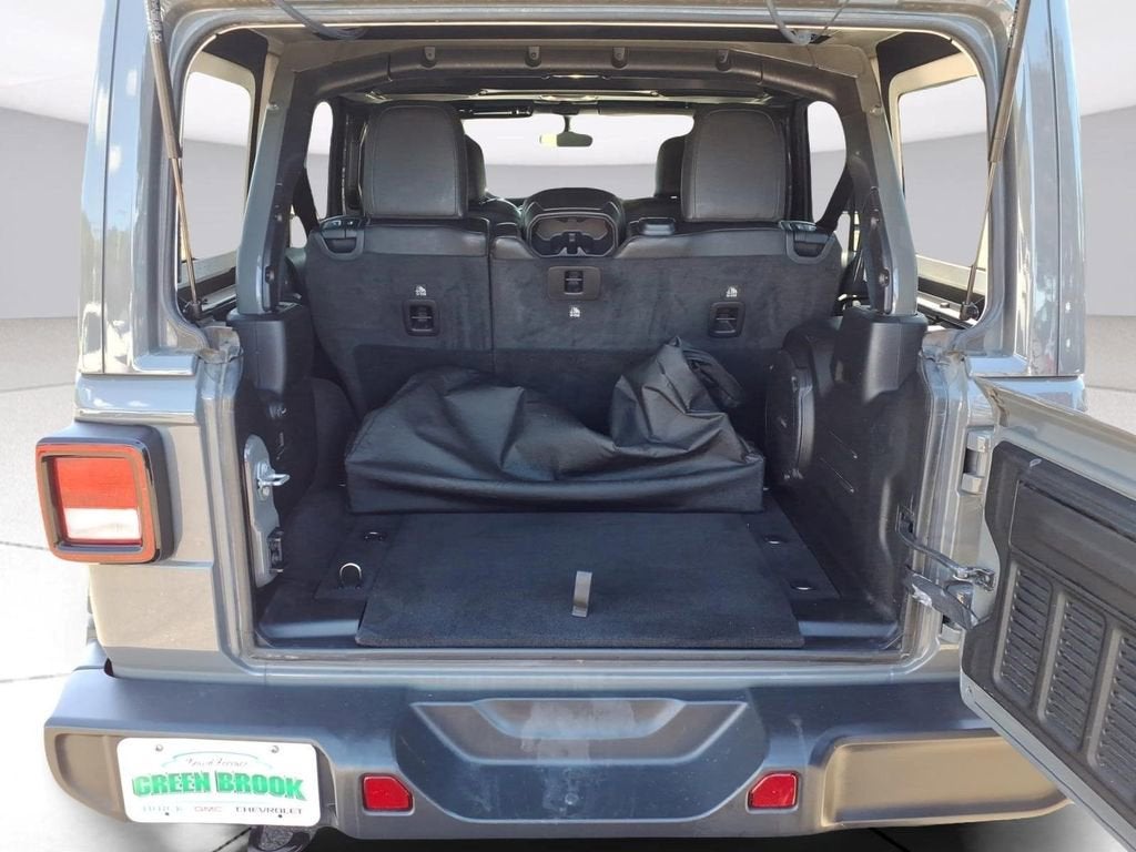 2021 Jeep Wrangler Unlimited Sahara Altitude