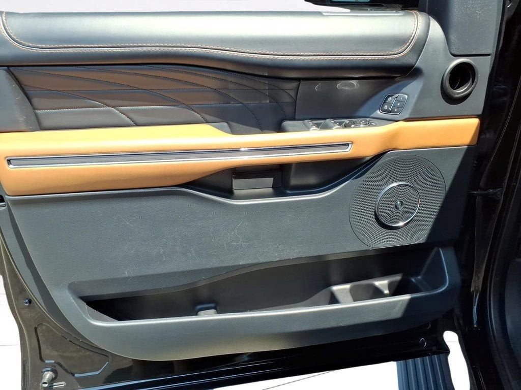 2022 Ford Expedition Max Platinum