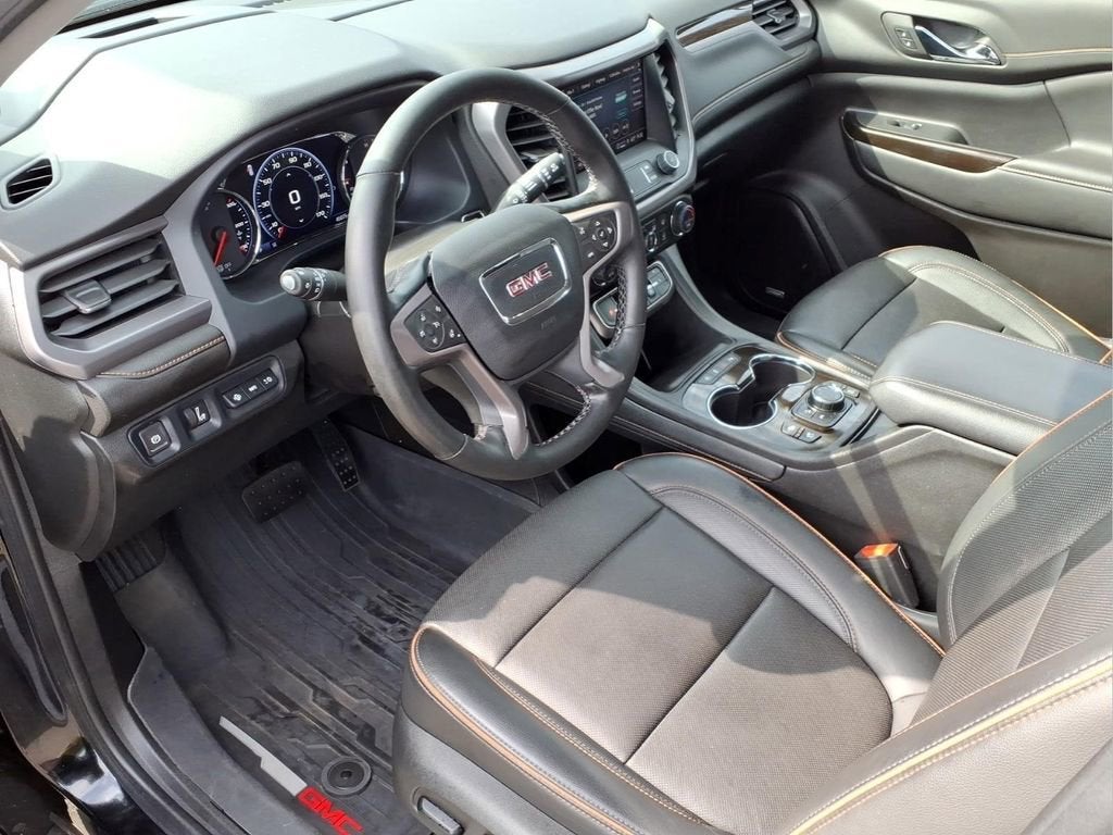2023 GMC Acadia AT4