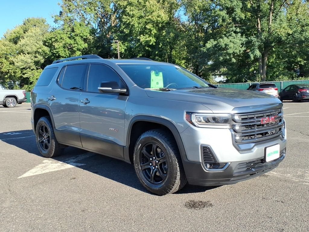 2023 GMC Acadia AT4