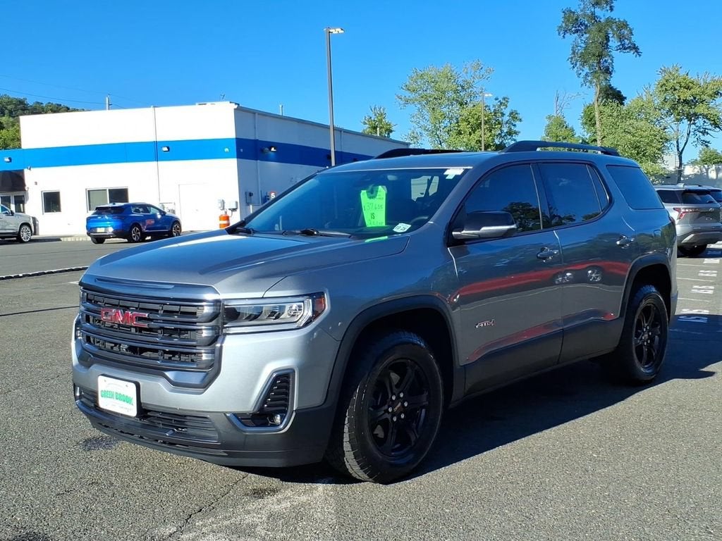2023 GMC Acadia AT4