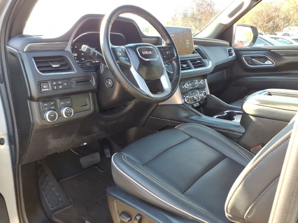 2024 GMC Yukon XL SLT
