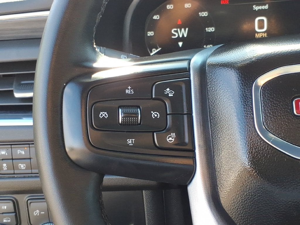 2024 GMC Yukon XL SLT
