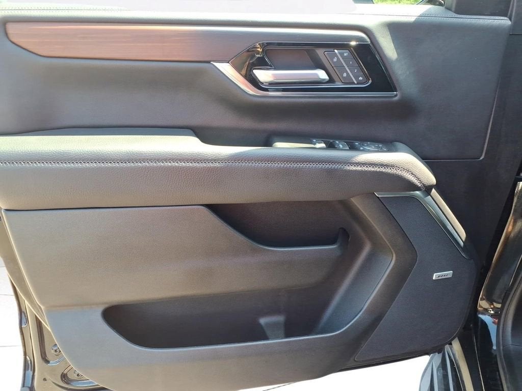 2025 GMC Yukon XL Denali