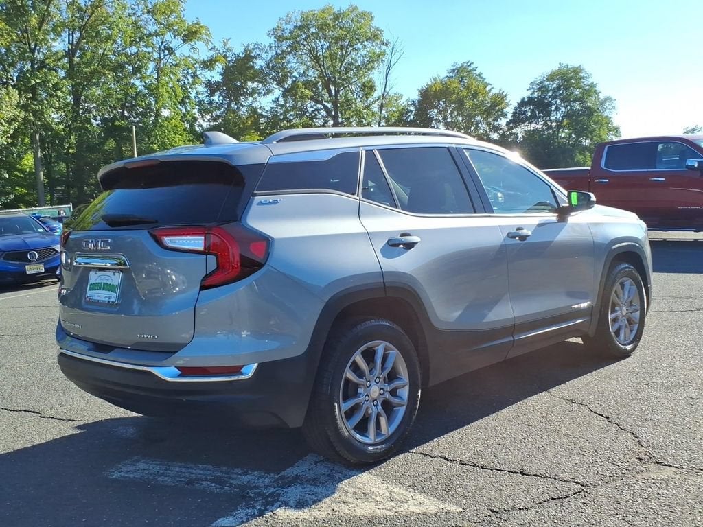 2024 GMC Terrain SLT
