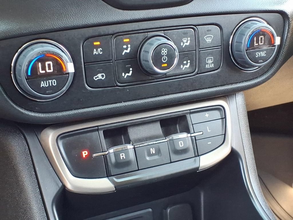 2023 GMC Terrain Denali
