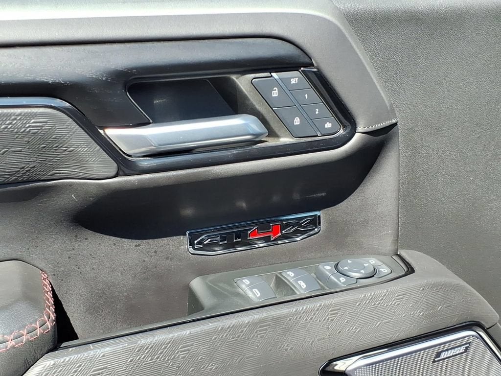 2024 GMC Sierra 1500 AT4X
