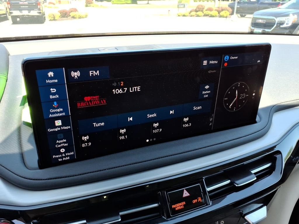 2025 Acura MDX w/Technology Package