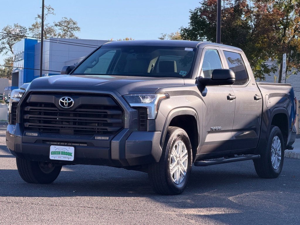 2024 Toyota Tundra 4WD SR5