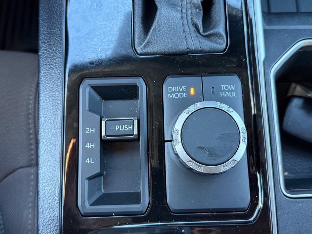 2024 Toyota Tundra 4WD SR5