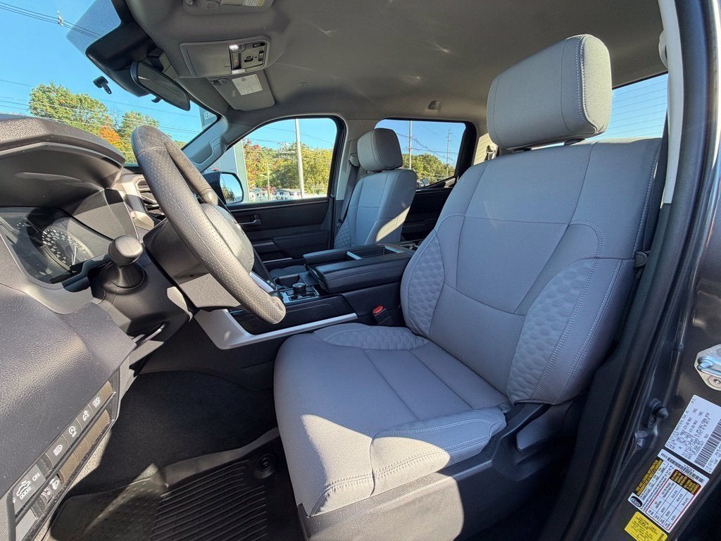 2024 Toyota Tundra 4WD SR5