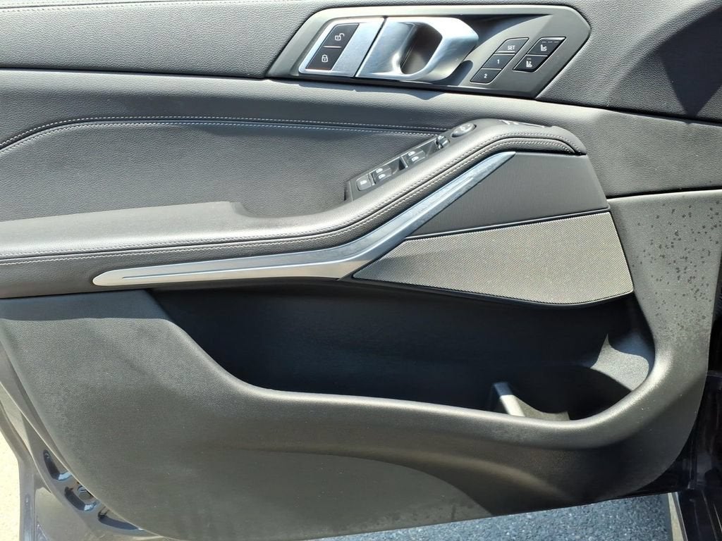 2021 BMW X5 M50i