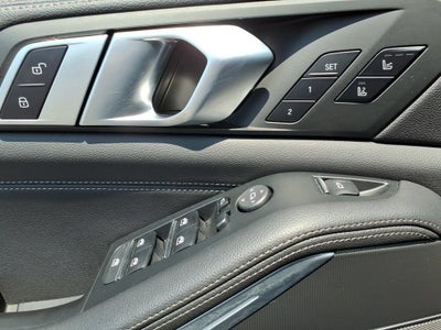 2021 BMW X5 M50i