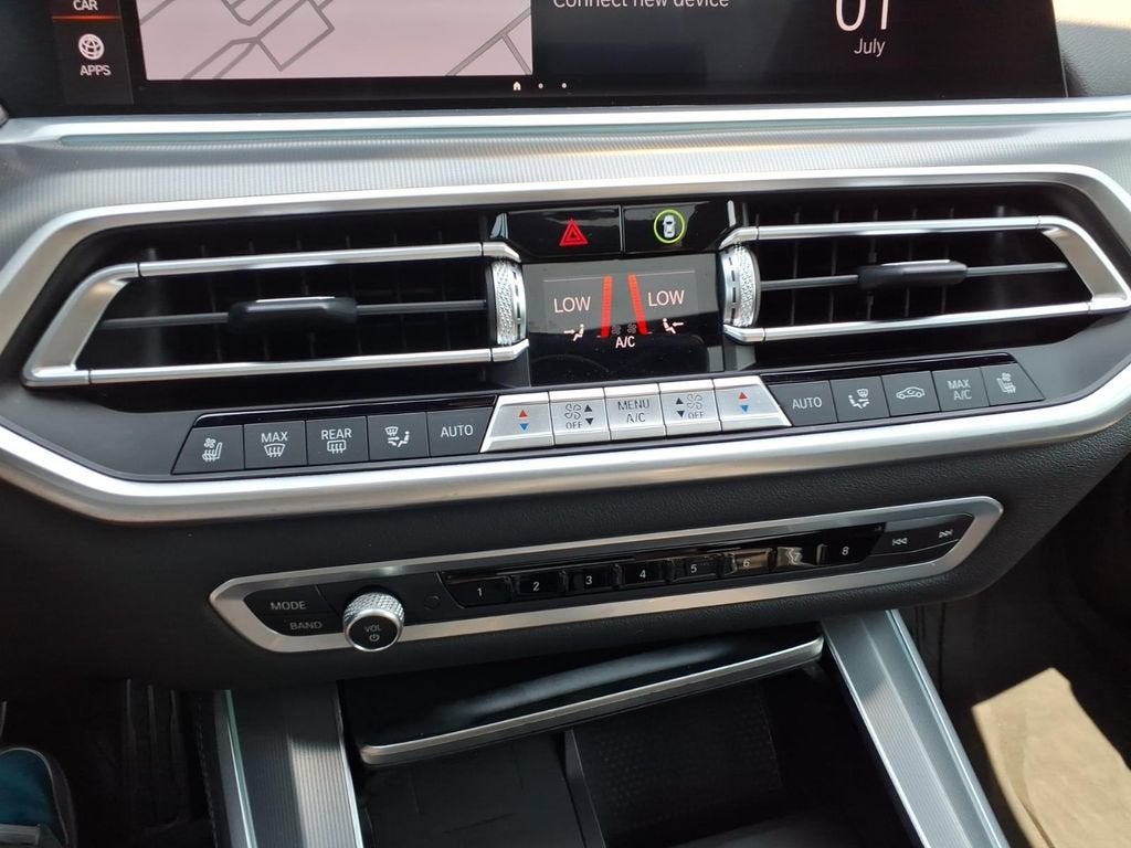 2021 BMW X5 M50i