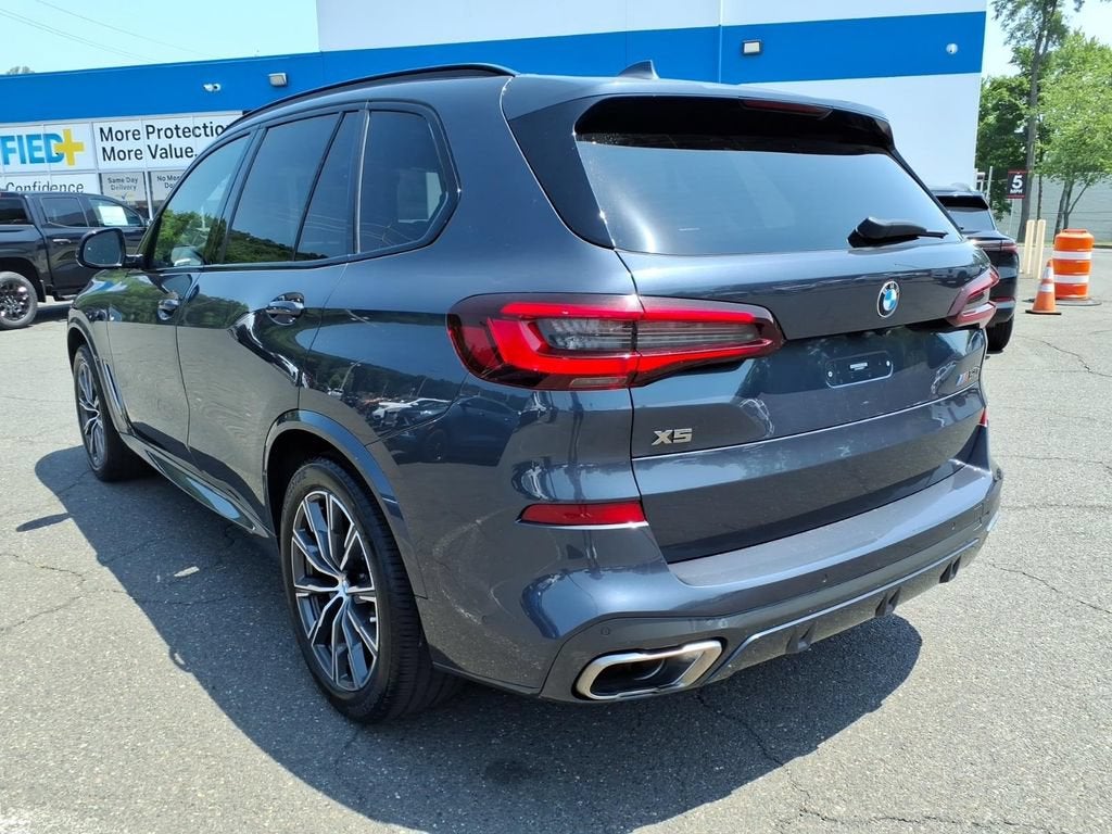 2021 BMW X5 M50i