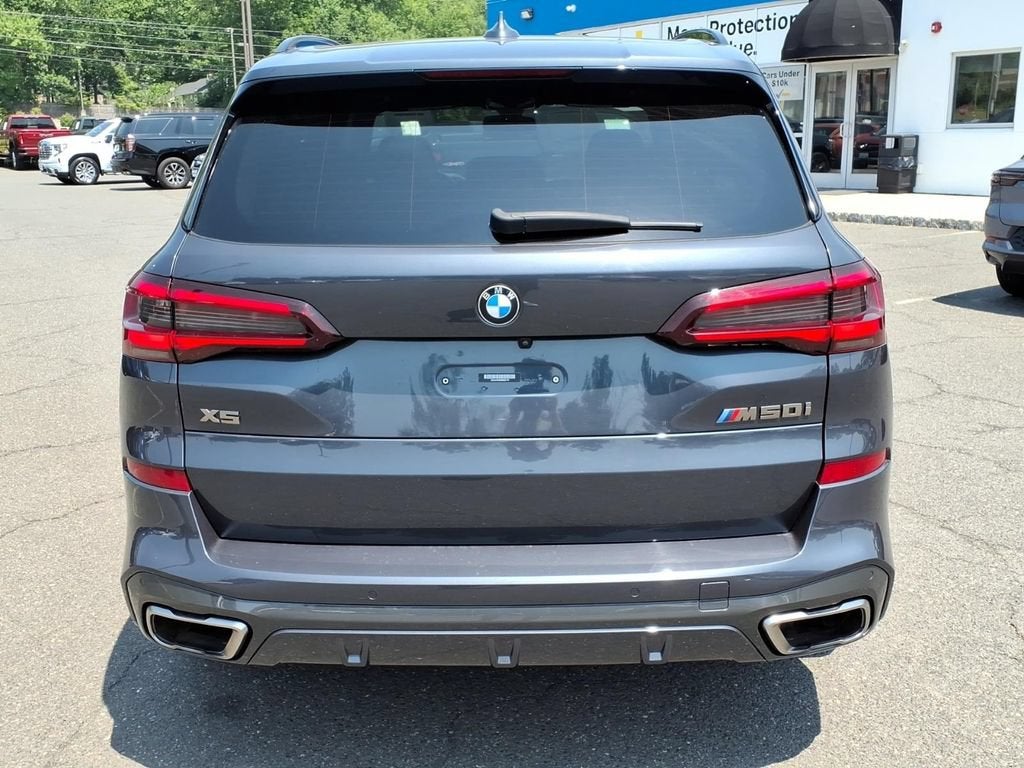 2021 BMW X5 M50i