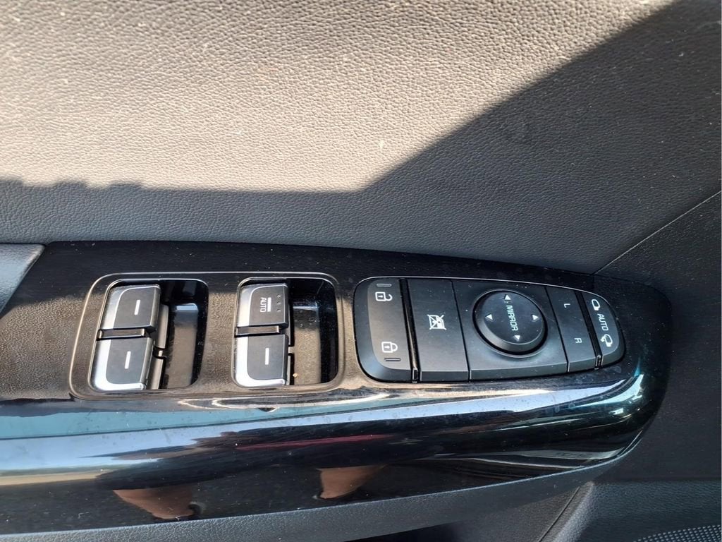 2022 Kia Sportage Nightfall